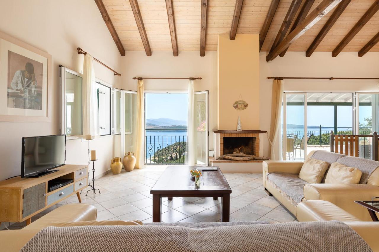 Villa Melissonia Agios Stefanos (Thinali) Exterior foto